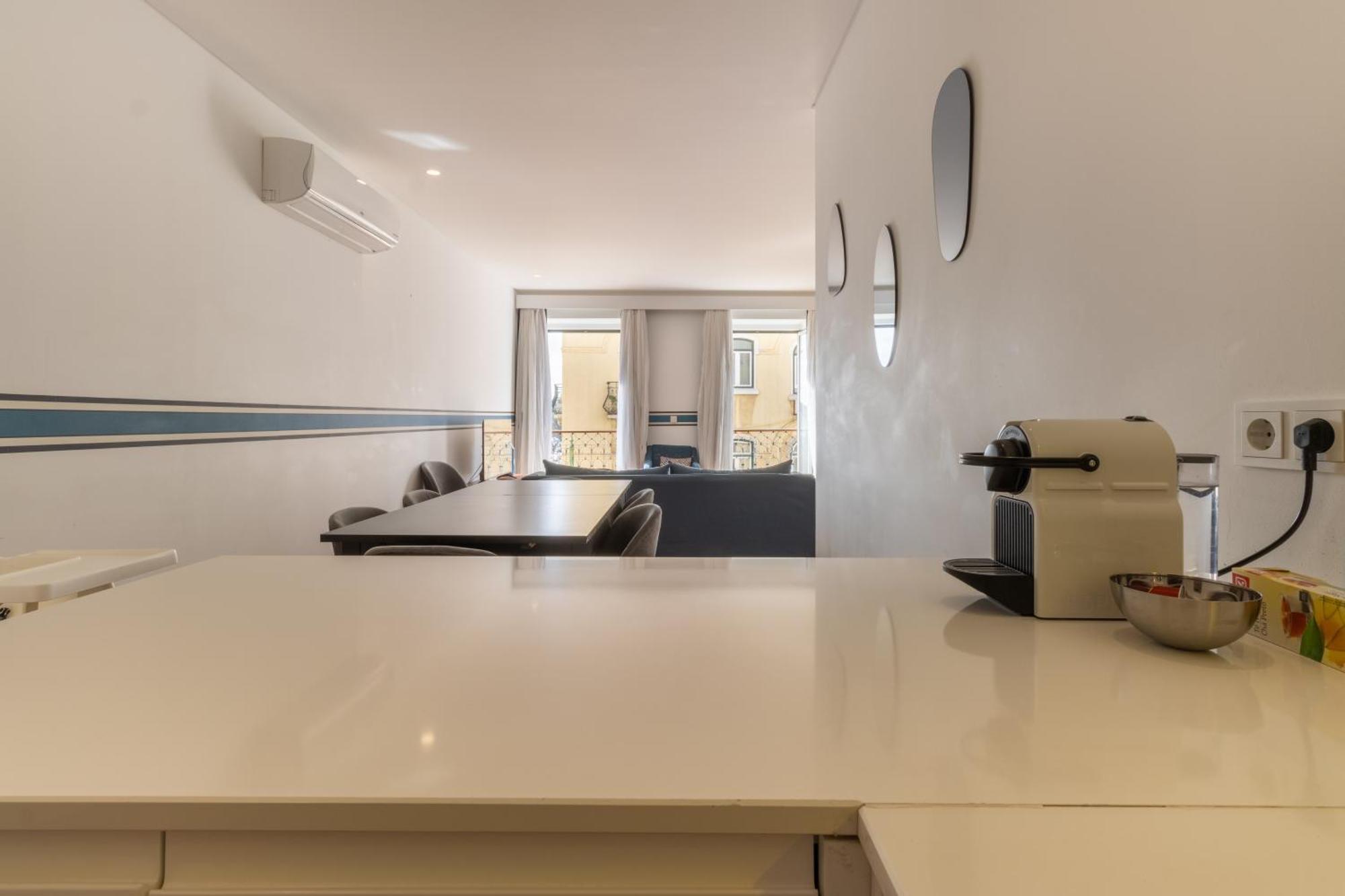 리스본 Modern 3Br, Terrace, Ac/Heating & Self Check-In 아파트 외부 사진