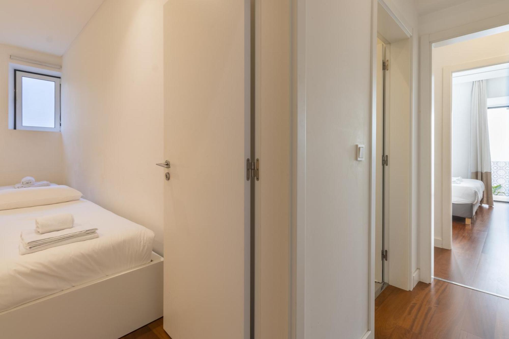 리스본 Modern 3Br, Terrace, Ac/Heating & Self Check-In 아파트 외부 사진
