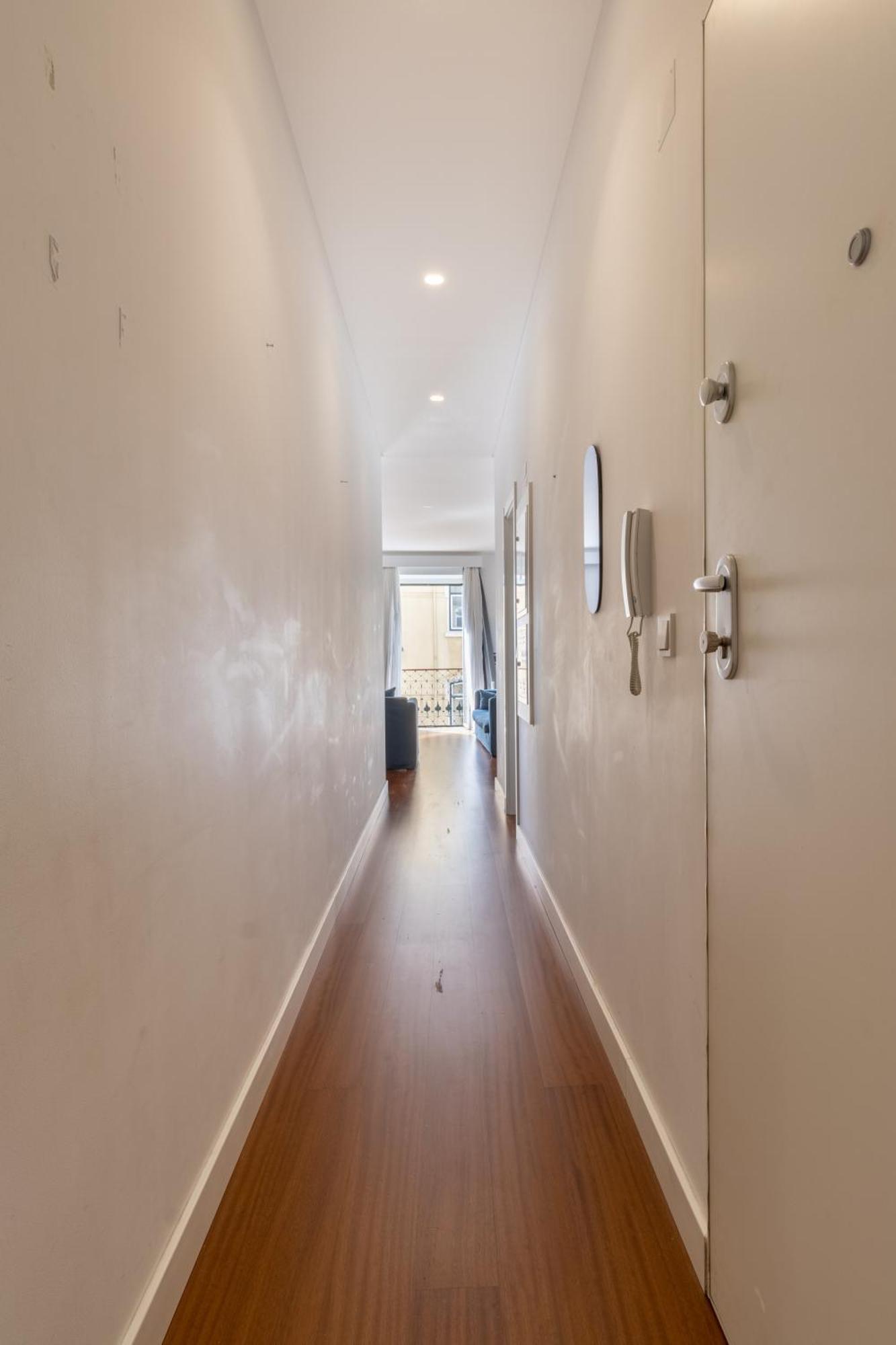 리스본 Modern 3Br, Terrace, Ac/Heating & Self Check-In 아파트 외부 사진