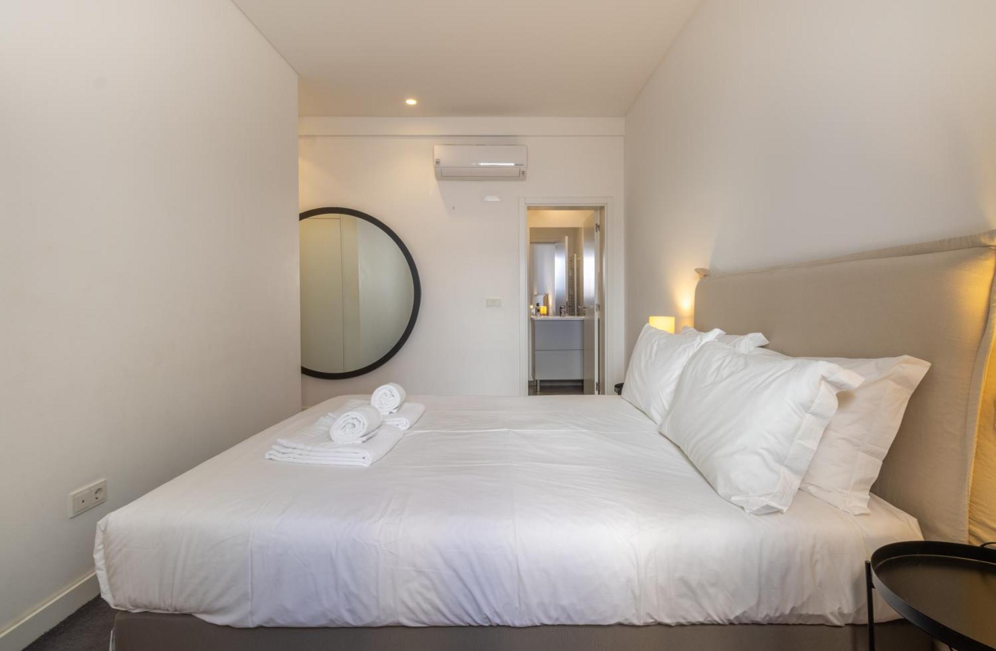 리스본 Modern 3Br, Terrace, Ac/Heating & Self Check-In 아파트 외부 사진